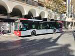 Mercedes-Benz Citaro O 530 C2, Wagen 738, Baujahr 2023, Firma Masatusa, wartet an der Endhaltestelle Oscar Esplá in Alicante im Einsatz auf der Linie 22 in Richtung PAU5-Constitución (neues Stadtviertel ohne Name, PAU5 steht für Plan de Actuación Urbanística Nummer 5) am 29.11.2023.