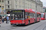 Volvo Bus 824, auf der Linie 10, beim Stadttheater Bern.