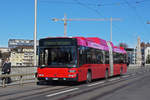 Volvo Bus 802, auf der Linie 10, überquert die Kornhausbrücke. Die Aufnahme stammt vom 24.02.2020.