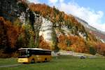 Da heute fast das ganze Land unter einer zähen Hochnebelschicht lag, fuhr ich in die hohen Lagen des Berner Oberlands und hoffte auf einige sonnige Flecken um schöne Herbstbilder machen zu