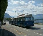 Der VMCV  Retro-Bus  17 auf der Fahrt nach Montreux konnte berraschend und bei leider schlechtem Licht kurz nach Villeneuve fotografiert werden.
