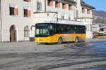 Postauto/Regie Scuol GR 102 345/PAG-ID: 11645 (Iveco Iribus Crossway 10.8LE) am 24.1.2022 beim Bhf.