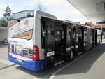 VZO - Mercedes Citaro Nr. 133 an der Busstation Zentrum in Oetwil am See am 19.4.21