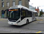 BBA - Volvo 7900 Hybrid Nr.54  AG 18254 bei der Zufahrt zu den Bushaltestellen vor dem Bhf. Aarau am 2024.04.01