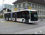 BBA - Mercedes e Citaro Nr.175  AG 374175 bei der zufahrt zu den Bushaltestellen vor dem Bhf. Aarau am 2024.04.01