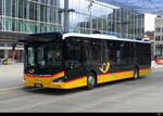 Postauto - MAN Lion`s City Hybrid  AG 17895 vor dem SBB Bahnhof in Aarau am 01.04.2024