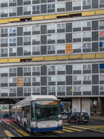 TPG Trolley 743 am 6. Februar 2017 als Linie 7 beim Lignon, dem längsten Wohngebäude Europas. 