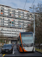 TPG Trolley 1625 als Linie 7 am 6. Februar 2017 kurz vor der Endhaltestelle beim Lignon, dem längsten Wohngebäude Europas. 