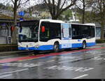 VBL - Mercedes Citaro Nr.83  LU 250374 in Luzern bei Regen vor dem Bahnhof am 01.04.2024