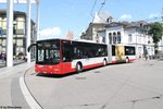 Stadtbus Winterthur Nr. 352 (MAN A40 Lion's City GL) am 30.7.2016 beim Hauptbahnhof. Infolge Belagsarbeiten in der Zürichstrasse waren an diesem Tag nur MAN Gelenkbusse auf der Linie 1 im Einsatz.