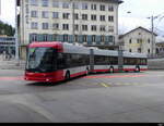Stadtbus Winterthur - Hess Trolleybus Nr.408 unterwegs auf der Linie 1 bei der zufahrt zu den Bushaltestellen vor dem Bahnhof in Winterthur am 11.02.2024