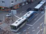 pforzheim Urbino 18 der polnischen Firma Solaris. Eingereiht in die flotte der Pforzheimer Verkehrsbetriebe. Hier unterwegs auf der Linie 10 in Richtung Enzauenpark. Fotographiert vom Dachgarten der Pforzheimer Schl�ssle-Galerie.