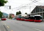 biel-bienne VB Biel - Fahrzeugparade mit den Trolleybussen Nr.51 + 88 + 80 + 70 + 63 + 21 vor dem Depot in Biel und dem Trolleybus Nr.71 eingeteilt auf der Linie 1 am 01.06.2008