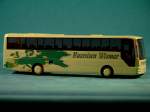 Hersteller Rietze MAN-Reisebus, lindgr�n der Busreisen Wismar; Epoche V
Modell: Rietze