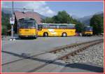 Postauto RhB Bahnerstzverkehr in St.Peter-Molinis auf dem Weg nach Arosa. Saurer-, Neoplan- und NAW Postauto. (Sommer 2002)