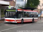 castrop-rauxel Ein Dienstwagen der Dortmunder Stadtwerke (MAN-Bus Nummer 1085) am neu umgestalteten Busbahnhof in Castrop-Rauxel im April 2006. Der Busbahnhof Castrop-Rauxel wurde 2005 bis 2006 modernisiert. Auch einige andere Busbahnh�fe im Ruhrgebiet (z.B. in Marl, Recklinghausen, Bochum-Hauptbahnhof und Herne)wurden in den letzten Jahren v�llig umgebaut, weil die alte Verkehrsf�hrung nicht mehr zeitgem�� war. Am Busbahnhof Castrop-Rauxel sind regelm��ig Busse der HCR, der BOGESTRA und der DSW zu sehen. Gutes Fotolicht gibt es meistens nur bei bedecktem Himmel, bei zuviel Sonnenschein gibt es st�hrende Gegenlicht oder zu lange Schatten.