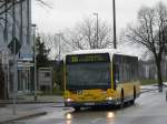 berlin B-V 1342 der BVG auf der Linie 108 Richtung Friedrichsfelde. 18.3.2007, nahe dem Elsterwerdaer Platz