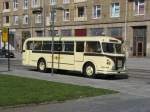 dresden Der historische H6 Bus(DD VB 1206) der DVB sonnte sich heute in der Wallstra�e.7.04.07