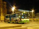 mercedes-benz-o-550-integro Wagen 11/8393 des Chemnitzer Regionalverkehrsbetriebes Autobus GmbH Sachsen am Theaterplatz in Chemnitz