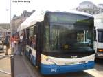zurich Funknagelneuer Swisstrolley3 der VBZ am Hauptbahnhof von Z�rich. Die Busse sind zwar neu, sind aber wegen der engen Bauweise beim Fahrerpersonal nicht sonderlich beliebt.