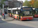 wurzburg---omnibusbetriebsgesellschaft-wurzburg-nvg Wagen 256 der WVB (MAN NG 263) steht im November 2008 auf der Uni-Verst�rkerlinie 214 am Hauptbahnhof.