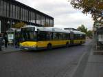 berlin Solaris Urbino auf der Linie X9 nach Flughafen Tegel am S+U Bahnhof Zoologischer Garten.