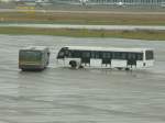 transfer-alle-typen 20.02.09,COBUS 3000 auf dem Flughafen D�sseldorf.