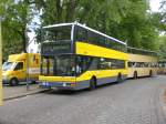 berlin MAN-Doppeldecker auf der Linie 133 nach U-Bahnhof Haselhorst an der Haltestelle Alt-Heiligensee.