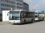rotterdam MB Citaro RET 351 mit hinten 347 fotografiert bei Rotterdam Centraal Station am 02-03-2009. 