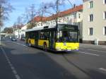 berlin MAN Niederflurbus 2. Generation auf der Linie 283 nach S-Bahnhof Marienfelde an der Haltestelle Lankwitz Kirche.