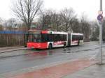 bremer-strasenbahn-ag-bsag Ein MAN NG313 mit Werbung f�r das Cinemaxx steht in Bremen Kattenturm und wartet auf seine Fahrg�ste und weiterfahrt. Diese 30 Busse, die im Fr�hjahr 2002 bei der BSAG in den Fuhrpark kamen, haben heute eine gelbe Plakette. 