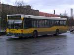 mercedes-benz-o-405-n-niederflur-stadtversion Mercedes-Benz O 405 N (Niederflur-Stadtversion) auf der Linie 140 nach U-Bahnhof Mehringdamm am Ostbahnhof.