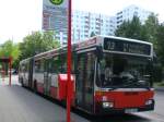 hamburg Mercedes-Benz O 405 N (Niederflur-Stadtversion) auf der Linie 13 nach S-Bahnhof Veddel an der Haltestelle Kirchdorf S�d.