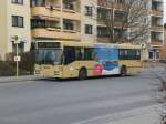 mercedes-benz-o-405-n-niederflur-stadtversion Mercedes-Benz O 405 N (Niederflur-Stadtversion) auf der Linie 371 nach Rudow Liselotte-Berger-Platz am U-Bahnhof Rudow.