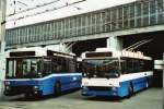 luzern VBL Luzern Nr. 278 + 263 NAW/R&J-Hess Trolleybusse am 7. M�rz 2009 Luzern, Depot (je ein Fahrzeug im alten (links) und im neuen Design!)