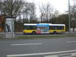 berlin Solaris Urbino auf der Linie X83 nach Marienfelde Nahmitzer Damm an der Haltestelle Marienfelde Nahmitzer Damm/Marienfelder Allee.