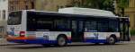 man-niederflurbus-3-generation-lions-city WSF-VV85, ein Lion&acute;s City CNG, am 21.07.2008 auf dem Busbahnhof in Wei�enfels. In der Fahrtzielanzeige steht 'RVG DIENSTFAHRT' drin, d.h. es ist unbekannt, woher er kam und wohin er fuhr.

Anmerkung: Wie ich Mitte Juni 2009 sehen konnte, hat der Bus die 'Radkappen' mitlerweile wieder verlohren, leider. Mir hat er mit den 'Radkappen' pers�nlich besser gefallen, auch wenn er der einzige Lion&acute;s City damit gewesen ist, welcher bei der Regionalverkehrsgesellschaft mbH Wei�enfels fuhr.