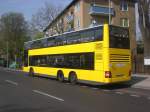 berlin MAN Lion's City DD (Doppelstock) auf der Linie X33 nach S+U Bahnhof Rathaus Spandau am U-Bahnhof Holzhauser Stra�e.