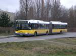 berlin Solaris Urbino auf der Linie 156 nach S-Bahnhof Storkower Stra�e an der Haltestelle Wei�ensee Stadion Buschallee/Hansastra�e.