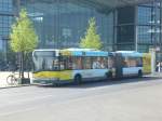 berlin Solaris Urbino auf der Linie TXL nach S+U Bahnhof Alexanderplatz am Hauptbahnhof.
