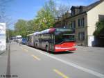 Solaris Urbino Auch w�hrend der Umleitung sollen die Fahrg�ste gez�hlt werden, Solaris 332, der mit einem Fahrgastz�hlsystem ausgerstet ist, ist hier am 20.4.09 auf der Umleitungsroute in der Theaterstrasse unterwegs.