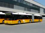 Postauto Postauto - MAN Gelenkbus BE 48735 bei den Postautohaltestellen im Bahnhof Bern am 14.04.2009