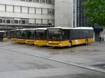 Postauto Postauto - Kleine Postautoparade bei den Haltestellen gegen�ber dem Bahnhof von Delemont am 11.05.2009