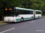 MAN moderne SL-Busse Der hier zu sehende MAN SG 313 ist ein Kuriosum. Es gibt deutschlandweit nur 11 Stk. davon. Die BBG selbst hat 4 dieser Busse. Gebaut wurden sie seit Ende der 90&acute; Jahre in der T�rkei. Bei diesem Fahrzeugtyp liegt einiges im Argen. Mangelnde Gewichtsverteilung, schlechte Bel�ftung, ein merkw�rdiger Fahrerarbeitsplatz um mal nur ein paar zu nennen.