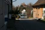 VBG Verkehrsbetriebe Glattal AG VBG/Andres, Effretikon, Nr. 42 (Volvo/Hess B7L, 1999) am 21.2.2007 im Dorf Kyburg. Im Hintergrund das gleichnamige Schloss. 