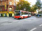 hamburg Mercedes-Benz O 405 N (Niederflur-Stadtversion) auf der Linie 6 nach Hafencity an der Haltestelle Krankenhaus St. Georg.