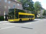 berlin MAN Lion's City DD (Doppelstock) auf der Linie X33 nach M�rkisches Viertel Wilhemsruher Damm an der Haltestelle Tegel Kamener Weg.