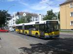 berlin Solaris Urbino auf der Linie 158 nach Prenzlauer Berg Prenzlauer Allee/Ostseestra�e an der Haltestelle Wei�ensee Pasedagplatz.