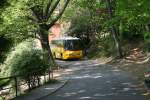 Tessin PU Malcantone, Croglio, TI 129'785 (Neoplan N312K, 2001) am 28.4.2007 unterhalb Cademario, Kurhaus.