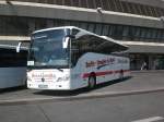 berlin Mercedes-Benz O 340, O 350 (Tourismo) der Firma BerlinLinienBus auf der Linie zwischen Berlin und Dresden am Flughafen Tegel.